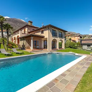 Principessa - Stunning With Panoramic Views Villa Cremia