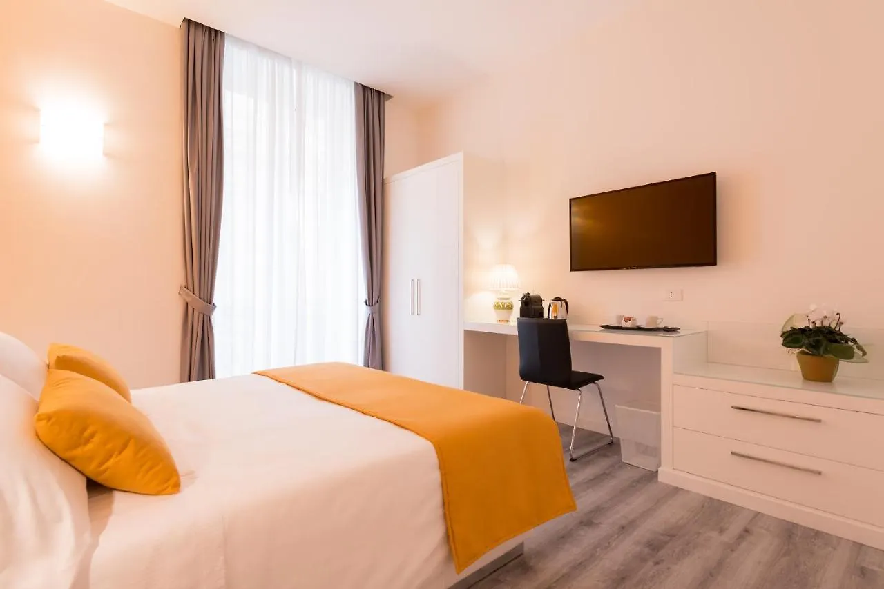 Hotel Napoliving Penzion Neapol